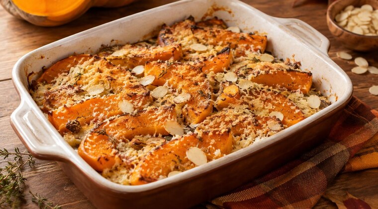 Zucca gratinata con pecorino e mandorle